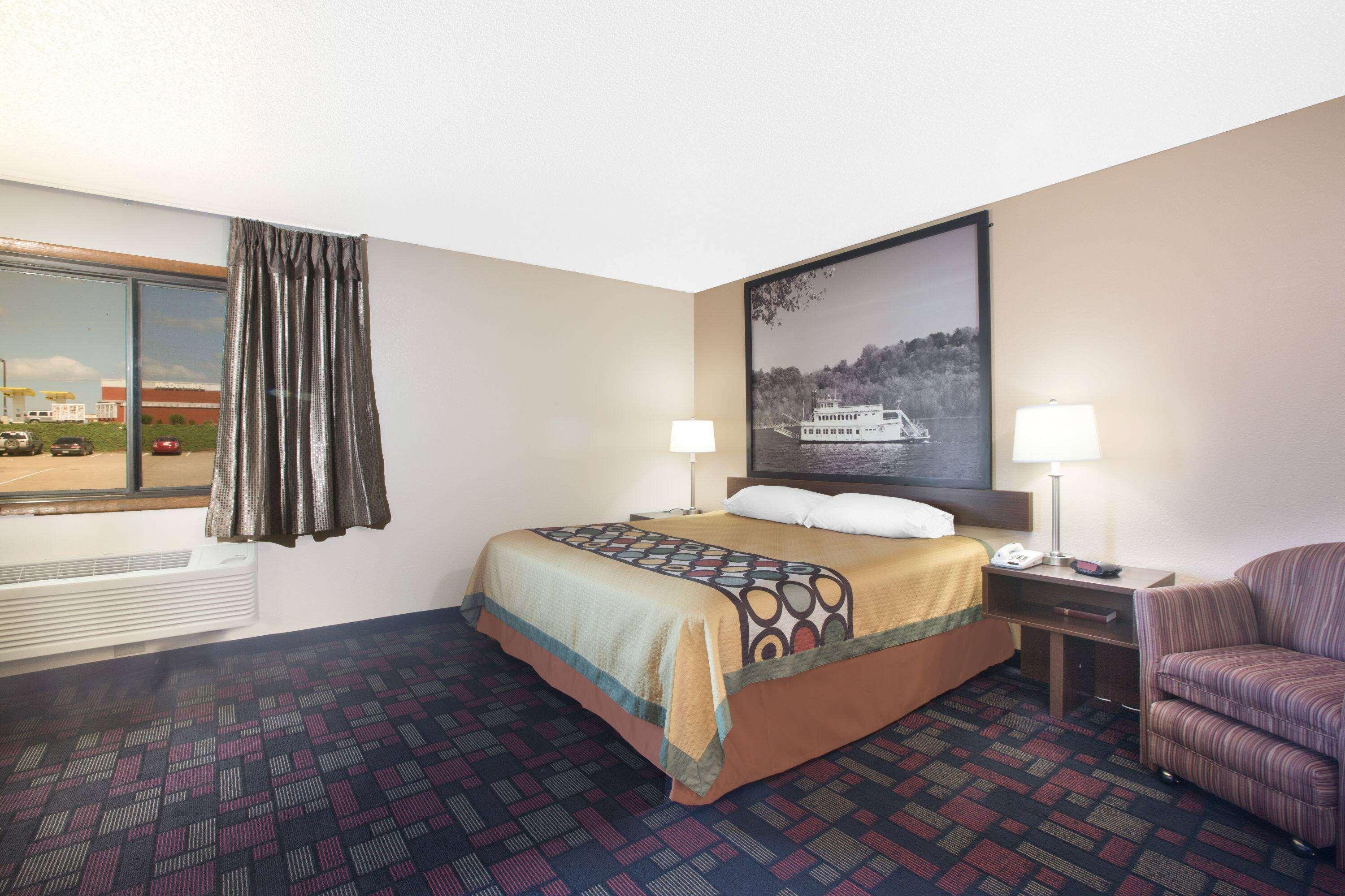 Super 8 By Wyndham Boonville Exterior foto